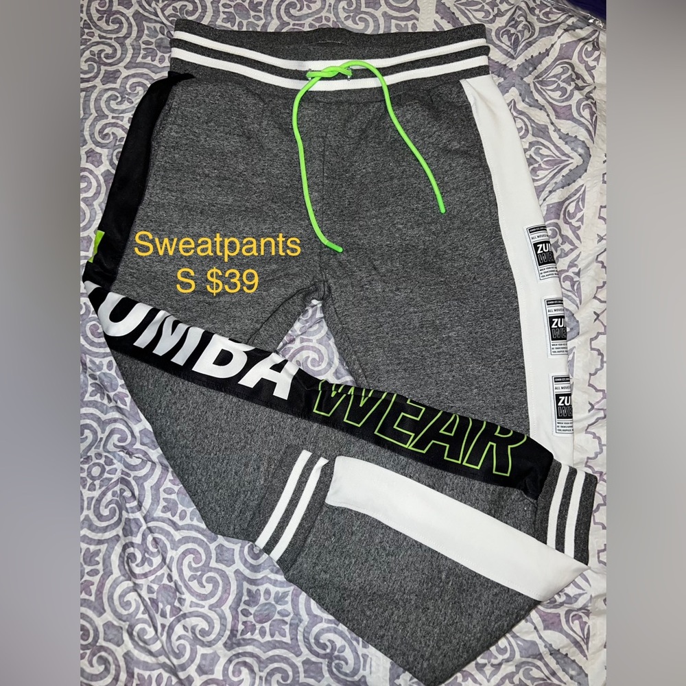 Zumba®️ Sweatpants - S